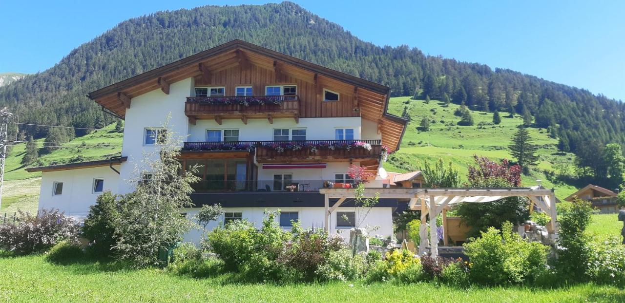 Grossglocknerappartement Kals am Grossglockner Exterior photo